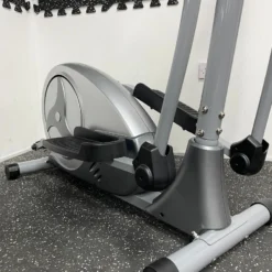 Refurbished CT300 Cross Trainer -Fit Machines Hub img 4782