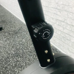 Refurbished RE200 Recumbent Bike -Fit Machines Hub re200 resistance 1