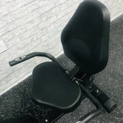 Refurbished RE200 Recumbent Bike -Fit Machines Hub re200 seat 1