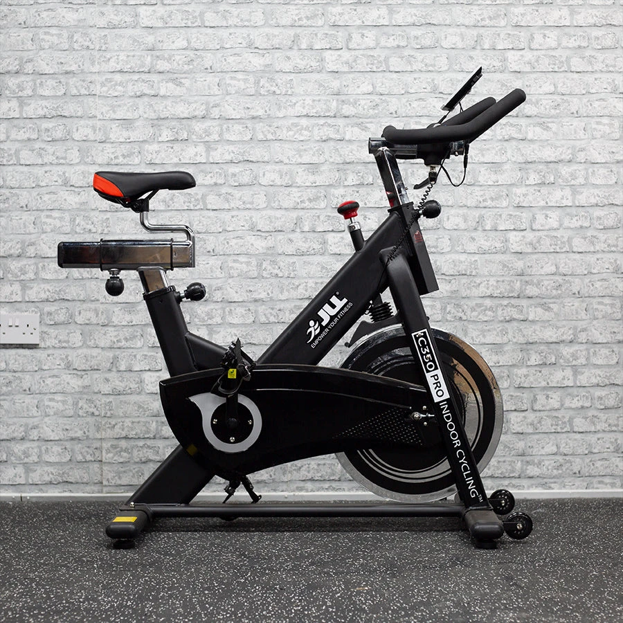 Refurbished IC350 PRO Indoor Cycling Bike 1 Refurbished IC350 PRO Indoor Cycling Bike