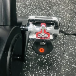 Refurbished Velox 2 Road Training Bike -Fit Machines Hub velox 2 spd pedal 1